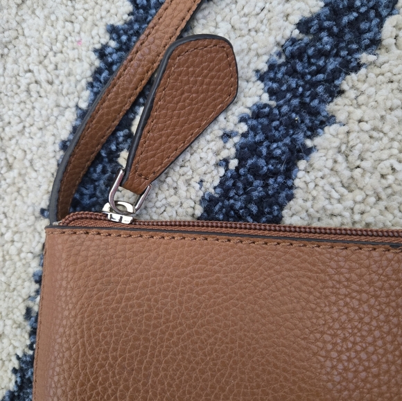 Vintage Guess Brown Textured Shoulder Bag Gold Details - Picture 3 of 14